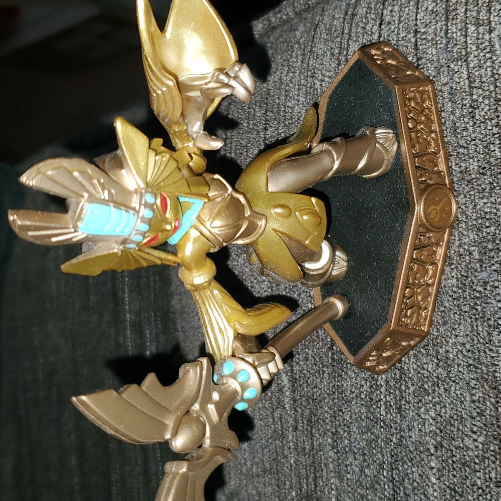 Skylander Golden Queen